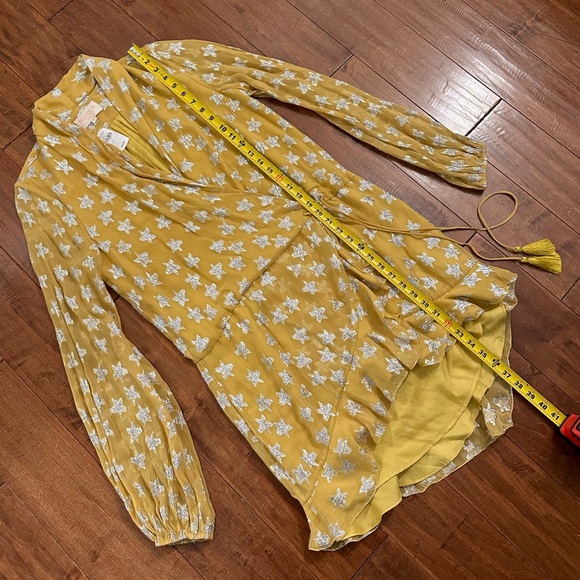 Rococo Sand Yellow with Silver Star Print Vega Dress Sz Small - Picture 9 of 15